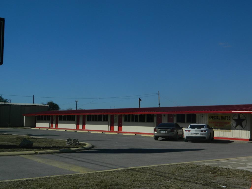 Freer Motel Exteriör bild